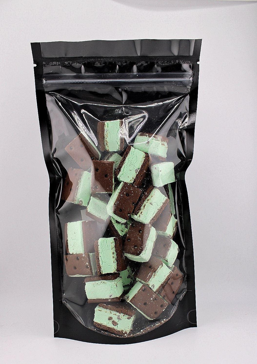 Planet Xpress Candy Freeze Dried Mint Galaxy Sandwiches - planetxpresscandy